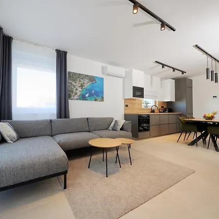 Villa Urban Ražanj Exteriör bild