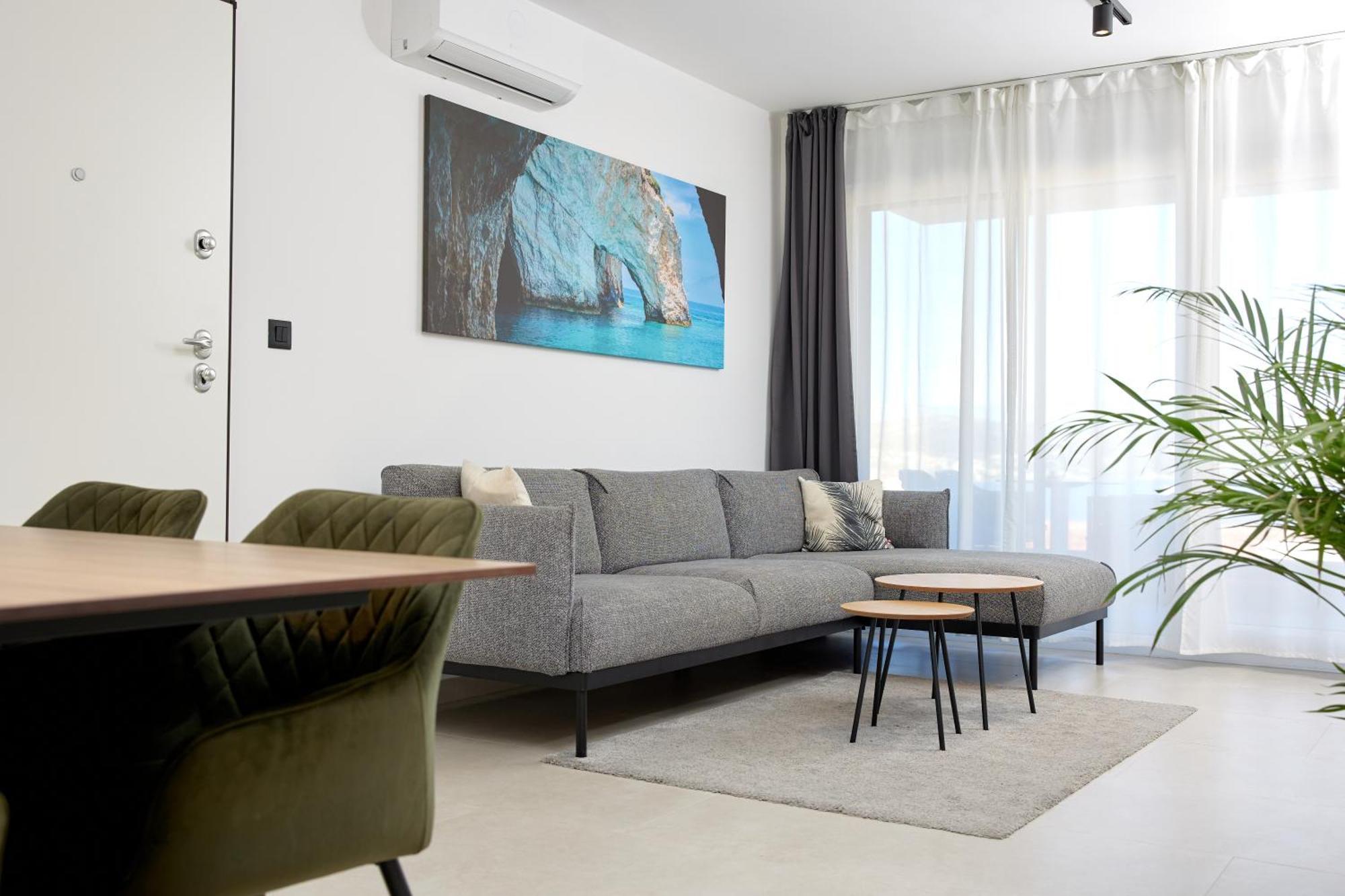 Urban Apartment